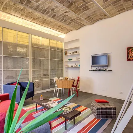 Aweshome - Colosseo Red Design *