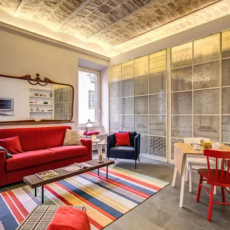 Apartment Aweshome - Colosseo Red Design