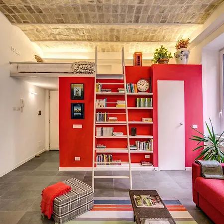 Aweshome - Colosseo Red Design *